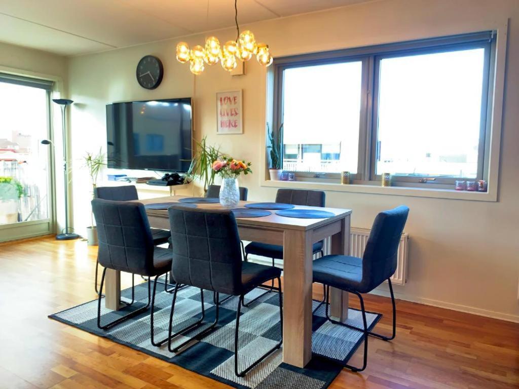 Top Floor City Center Flat With Free Parking Oslo Exteriör bild